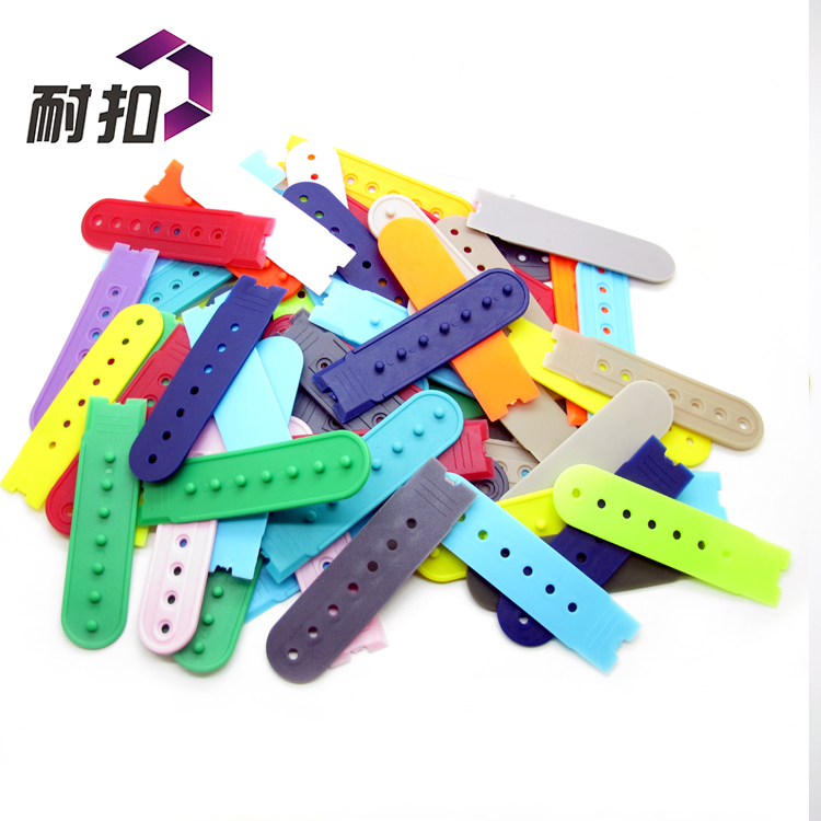 東莞廠家大量現(xiàn)貨直銷(xiāo)環(huán)保塑七孔排扣 膠帽尾扣 五孔帽扣