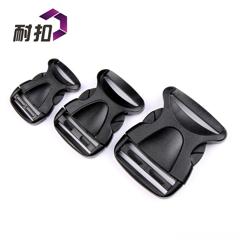 黑色環(huán)保注塑寵物扣 塑料插扣 現(xiàn)貨供應 廠家生產(chǎn) 滿千包郵