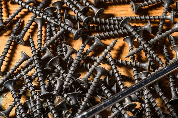 自攻螺釘?shù)募庸ぬ攸c(diǎn)、主要用途和選購(gòu)技巧 圖2