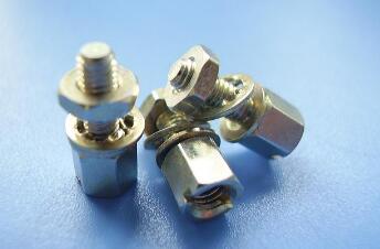 壓鉚螺釘是怎樣壓鉚的?例如M8的